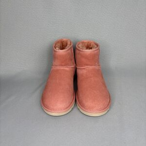 New Womens UGG Australia Boots Sz 8 Classic Mini Pinkish Red (Clay Pot) Booties